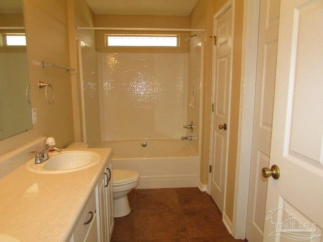 1531 Newcastle Way, Pensacola, FL 32534