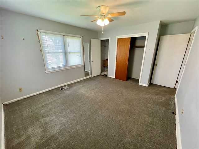 1904 S Knoxville Avenue, Russellville, AR 72802