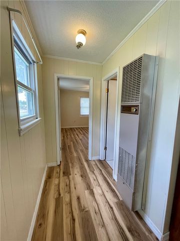 1904 S Knoxville Avenue, Russellville, AR 72802