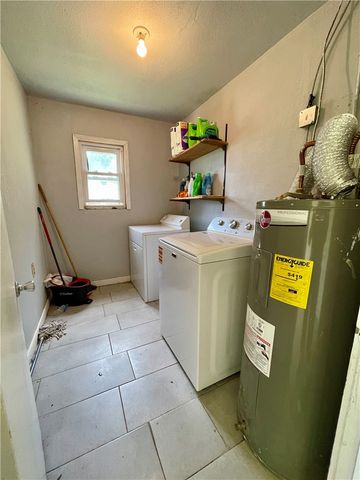 1904 S Knoxville Avenue, Russellville, AR 72802
