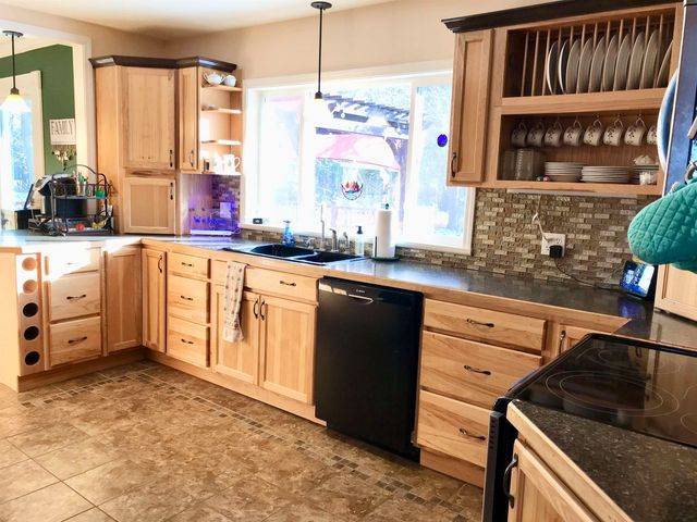 700 & 702 E Remus Road, Union Twp, MI 48858