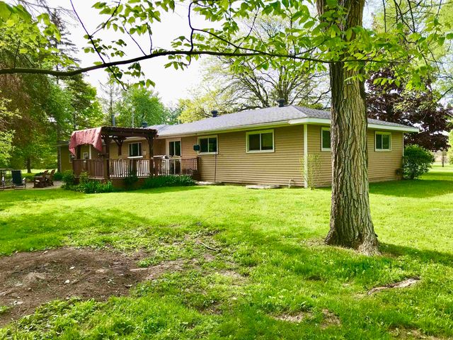 700 & 702 E Remus Road, Union Twp, MI 48858