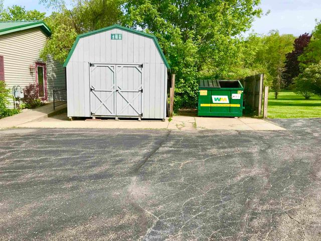700 & 702 E Remus Road, Union Twp, MI 48858