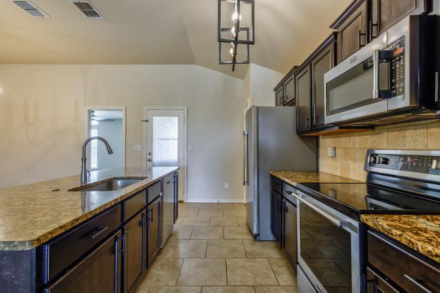 13610 Waco Avenue, Lubbock, TX 79423