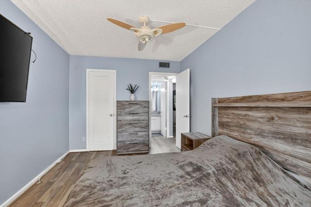 262 Ventnor R, Deerfield Beach, FL 33442