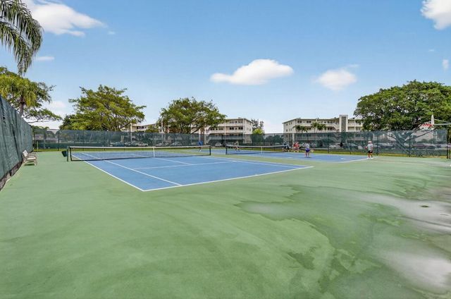 262 Ventnor R, Deerfield Beach, FL 33442