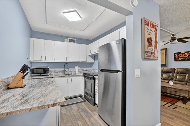 262 Ventnor R, Deerfield Beach, FL 33442