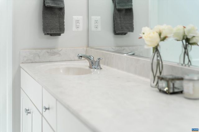 161 LILAC TER, Zion Crossroads, VA 22942