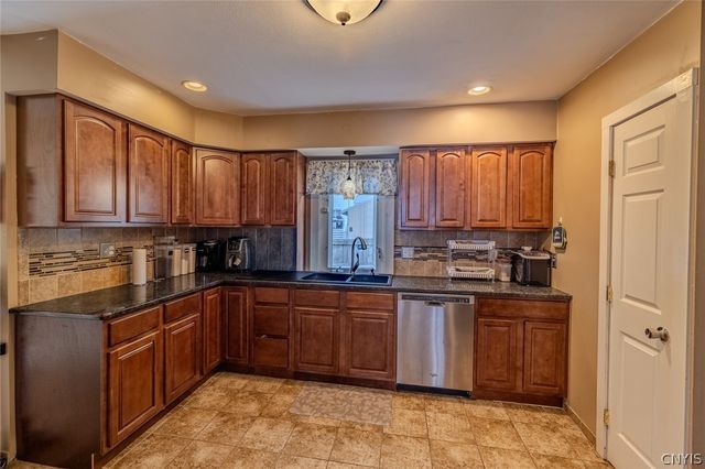 112 Aberdeen Terrace, Syracuse, NY 13206