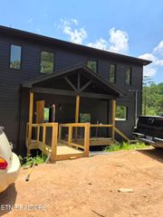 3959 Duck Hollow Rd, Gatlinburg, TN 37738