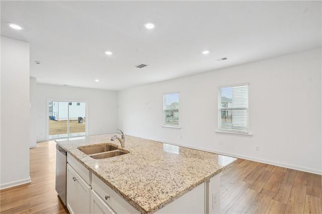 3853 Rustic Barn Way, Loganville, GA 30052