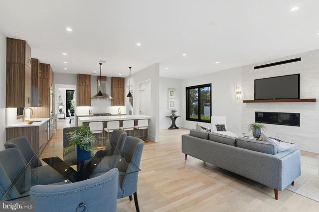 1853 MASSACHUSETTS AVE, Mclean, VA 22101