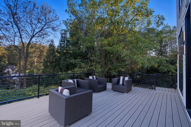 1853 MASSACHUSETTS AVE, Mclean, VA 22101