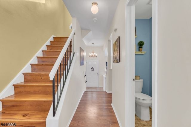 137 Sunnyvale Ct, Franklin Twp., NJ 08873