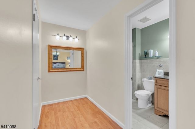 137 Sunnyvale Ct, Franklin Twp., NJ 08873