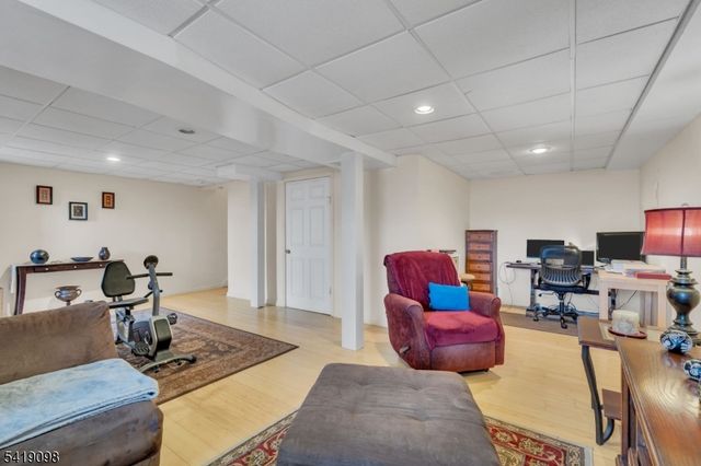 137 Sunnyvale Ct, Franklin Twp., NJ 08873