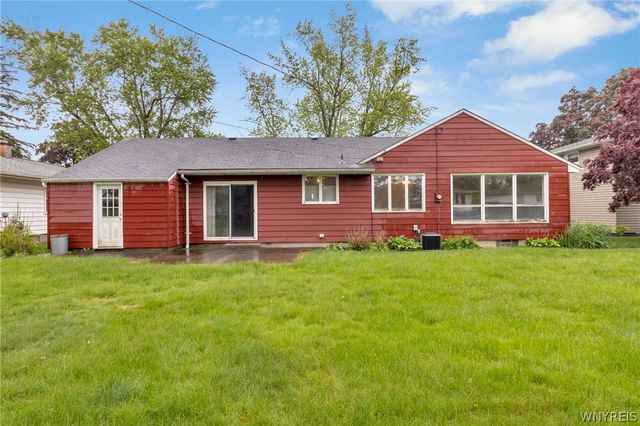 620 Meadowbrook Drive, North Tonawanda, NY 14120