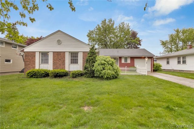 620 Meadowbrook Drive, North Tonawanda, NY 14120
