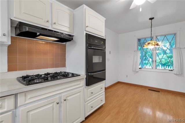 620 Meadowbrook Drive, North Tonawanda, NY 14120