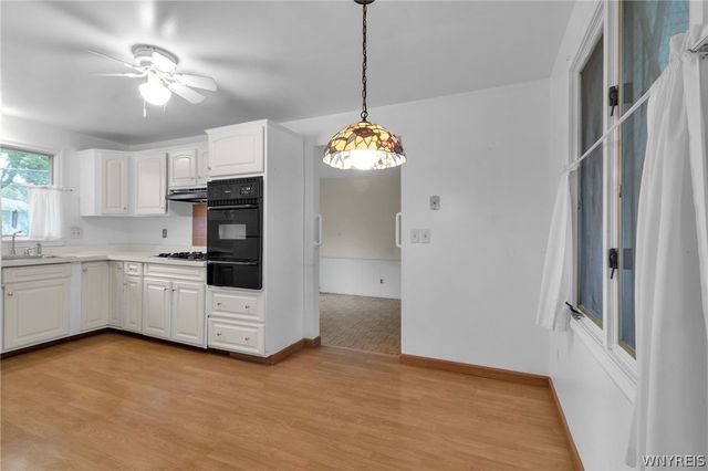 620 Meadowbrook Drive, North Tonawanda, NY 14120