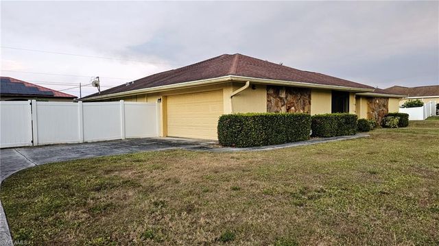 4504 6th ST W, Lehigh Acres, FL 33971