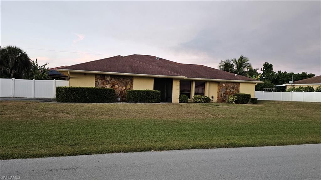 4504 6th ST W, Lehigh Acres, FL 33971