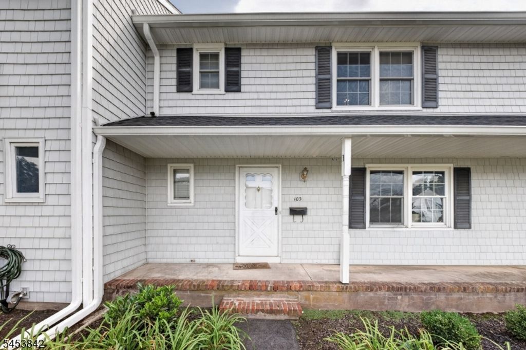 103 Columbia Cmn, Hillsborough Twp., NJ 08844 — photo 3