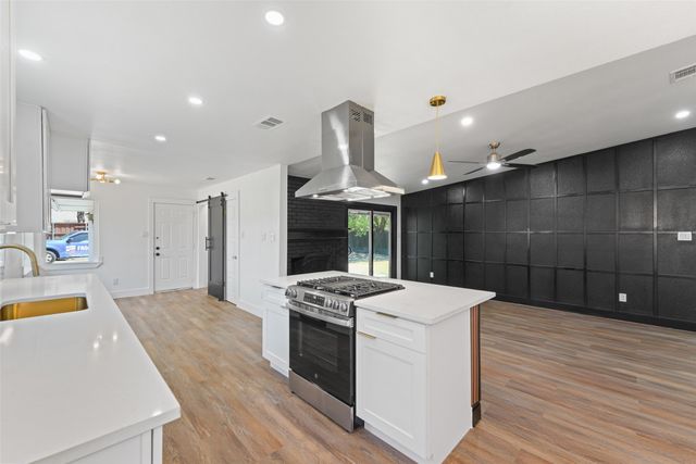3347 Royal Lane, Dallas, TX 75229