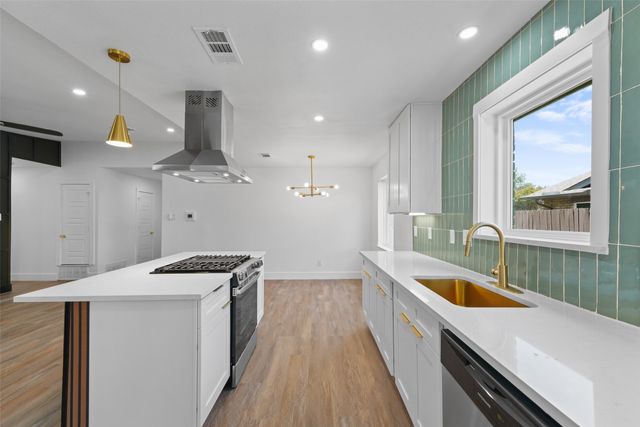 3347 Royal Lane, Dallas, TX 75229