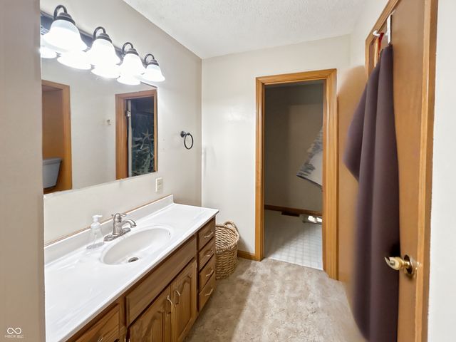 1675 Lincoln Hill Road, Martinsville, IN 46151