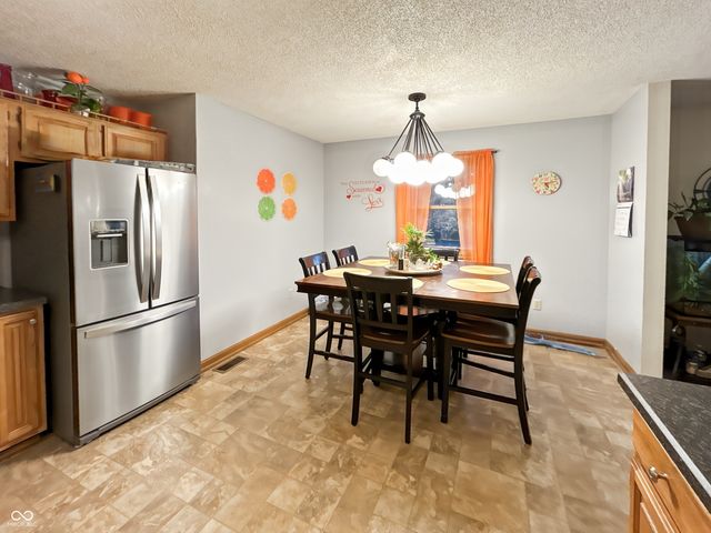 1675 Lincoln Hill Road, Martinsville, IN 46151