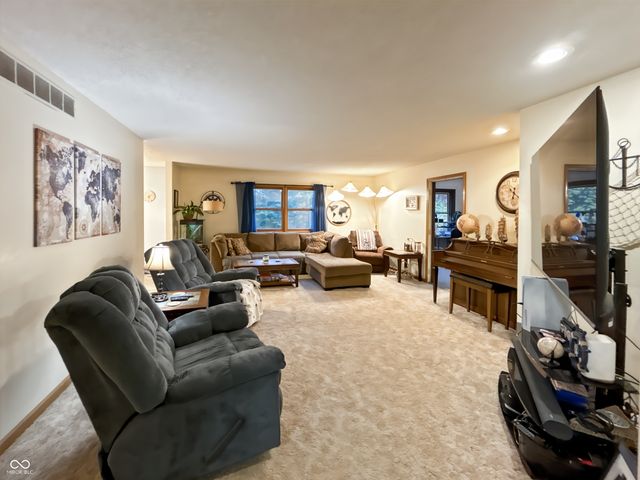 1675 Lincoln Hill Road, Martinsville, IN 46151