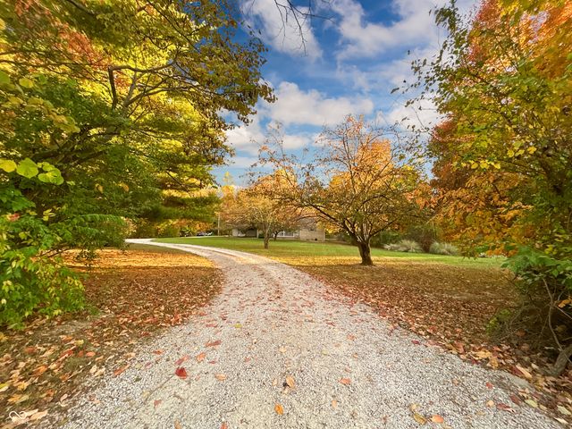 1675 Lincoln Hill Road, Martinsville, IN 46151