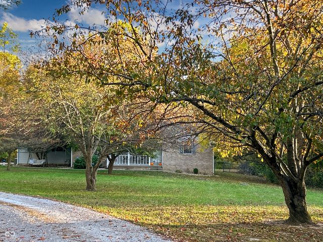 1675 Lincoln Hill Road, Martinsville, IN 46151