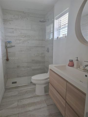 20201 NE 29th Ct D109, Aventura, FL 33180