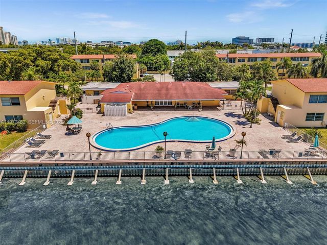 20201 NE 29th Ct D109, Aventura, FL 33180