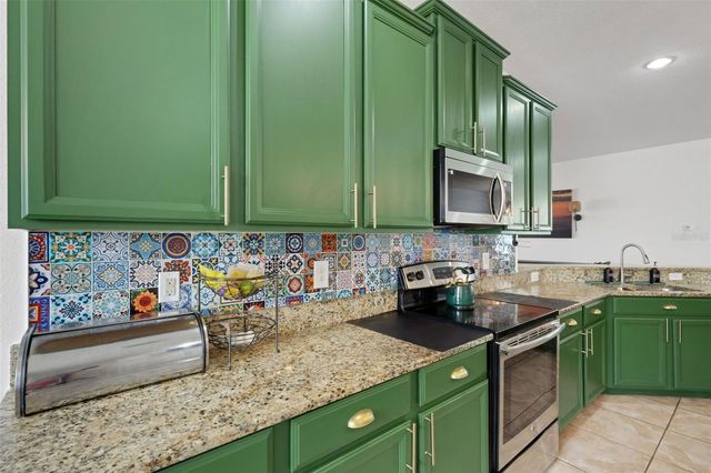 611 WABASH BREEZE CIRCLE, Ruskin, FL 33570