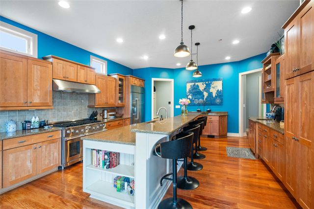 9136 Wooded Point Drive, Johnston, IA 50131