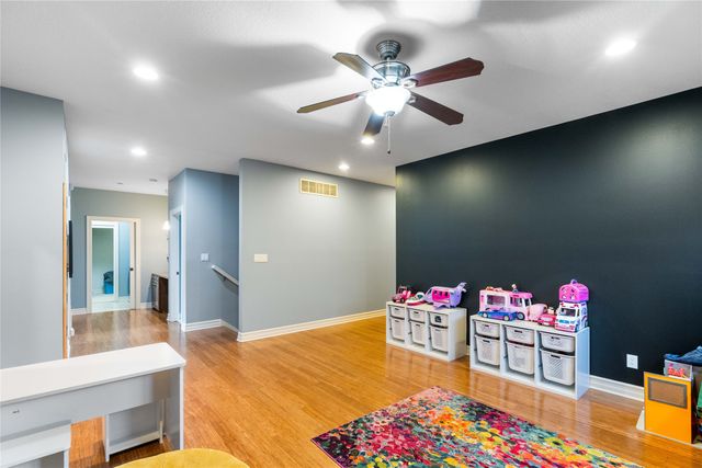 9136 Wooded Point Drive, Johnston, IA 50131