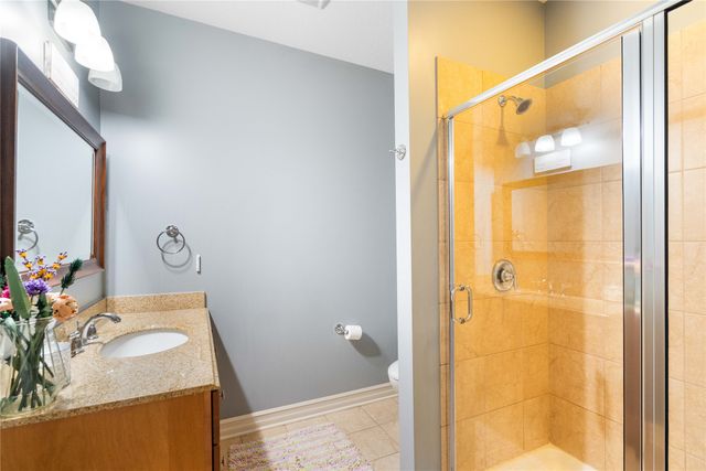 9136 Wooded Point Drive, Johnston, IA 50131