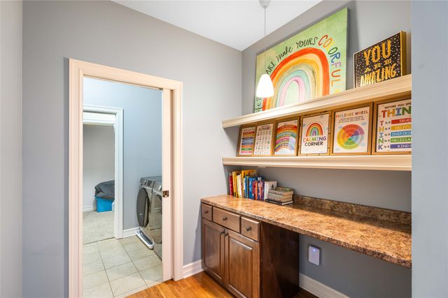 9136 Wooded Point Drive, Johnston, IA 50131