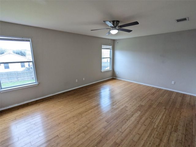 220 Quarter Ave, Buda, TX 78610