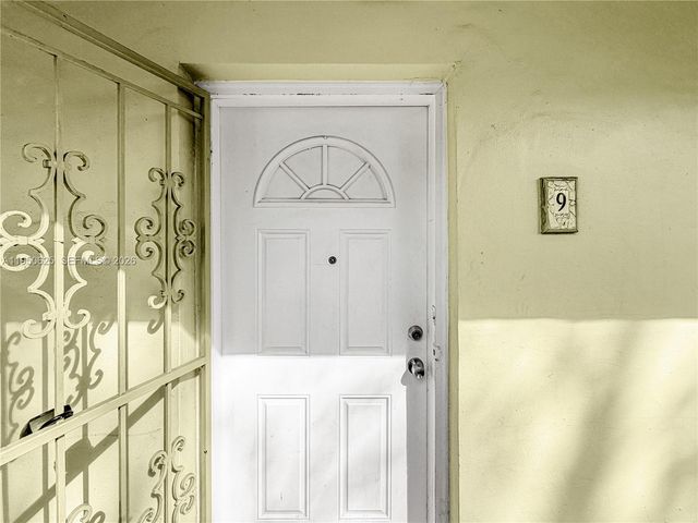 520 NE 38th St 9, Miami, FL 33137