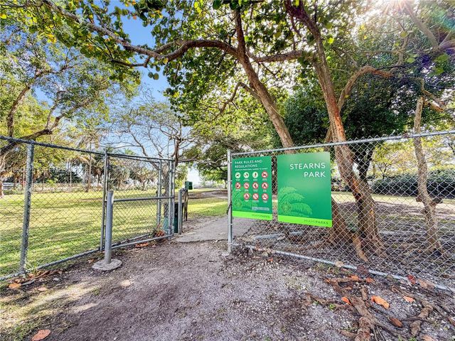 520 NE 38th St 9, Miami, FL 33137