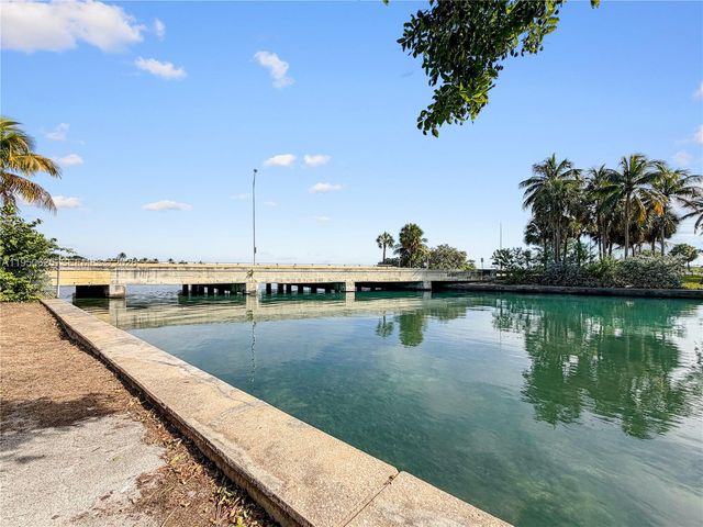 520 NE 38th St 9, Miami, FL 33137