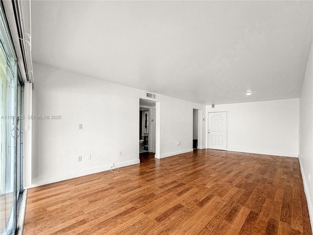 520 NE 38th St 9, Miami, FL 33137