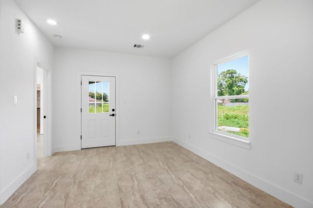 17307 Crows Nest Way, Crosby, TX 77532