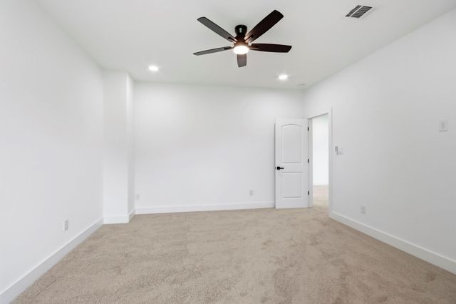 17307 Crows Nest Way, Crosby, TX 77532