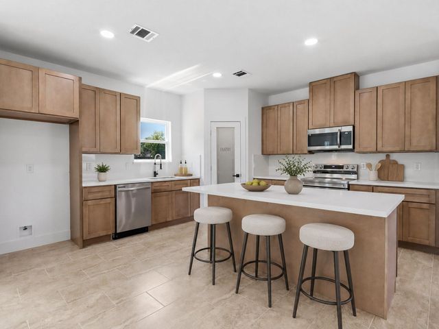 17307 Crows Nest Way, Crosby, TX 77532