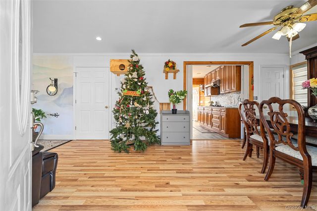 46 Creighton Avenue, Lake Ronkonkoma, NY 11779